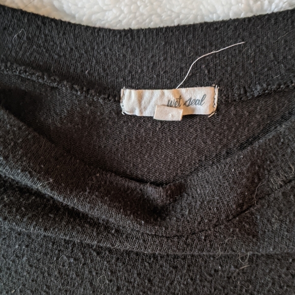 WET SEAL CROPPED SWEATER - Picture 2 of 2